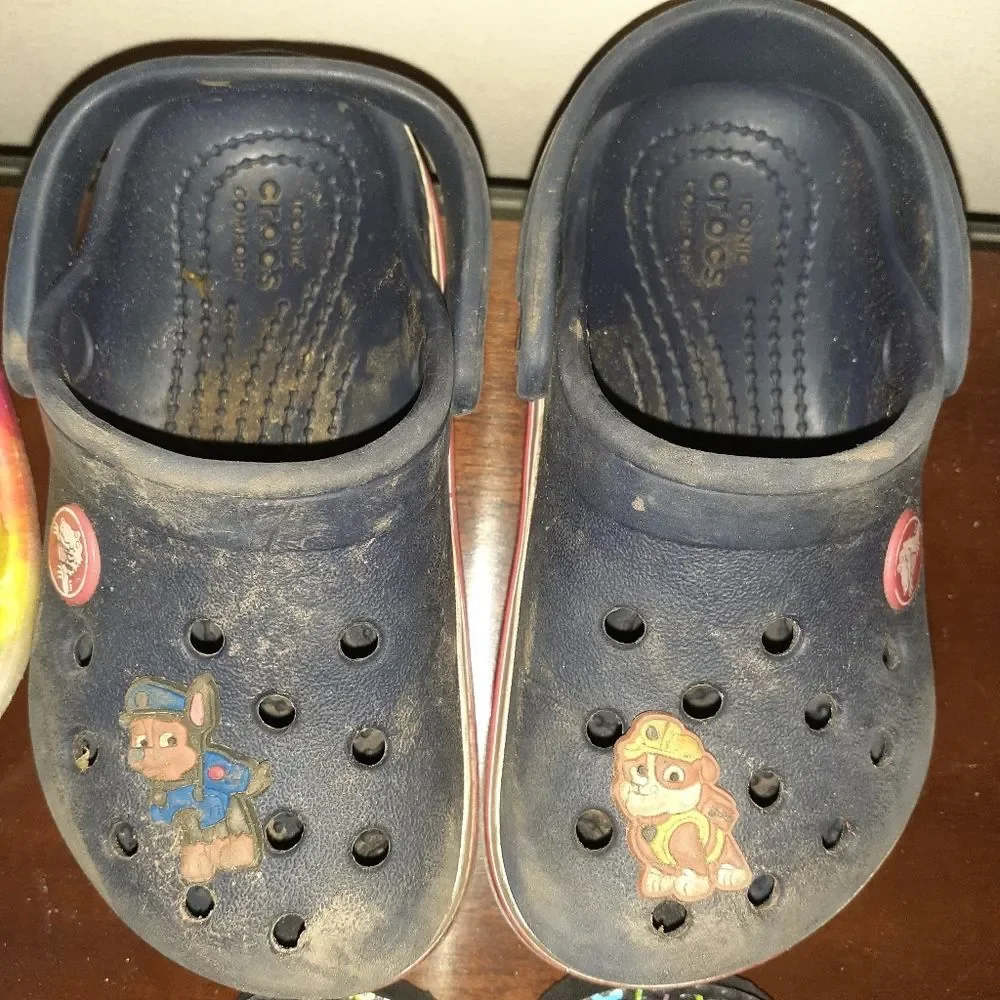 Crocs, 6 Pair Summer Shoe Lot toddler 6 7 8 Sandals Clogs Water Shoes Flip Flops